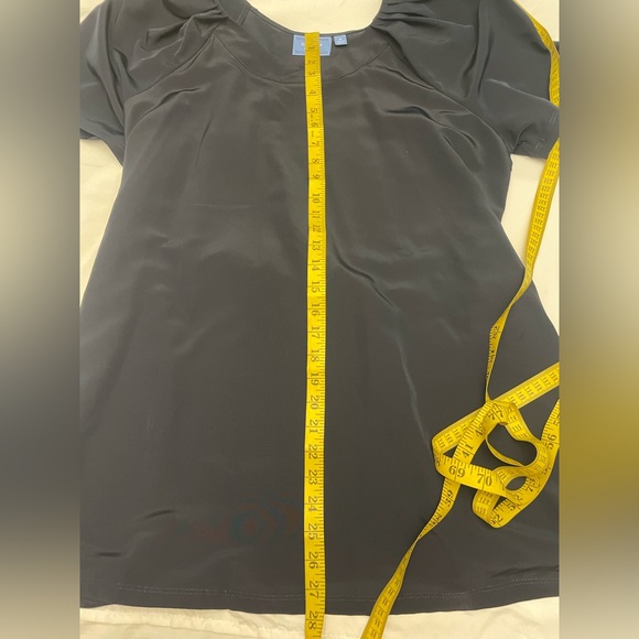 SIMPLY VERA TOP - Picture 6 of 16